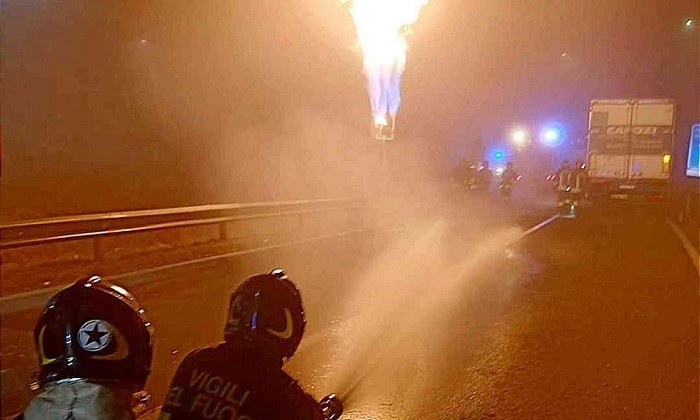 A Vercelli donna morta nell'incendio