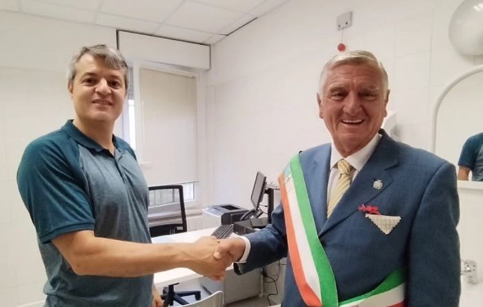 Primo giorno di lavoro per il nuovo medico di base di Varallo