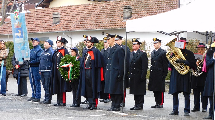 Piazza dedicata  al maresciallo Arturo Vescia e al carabiniere Giuseppe Marchiando