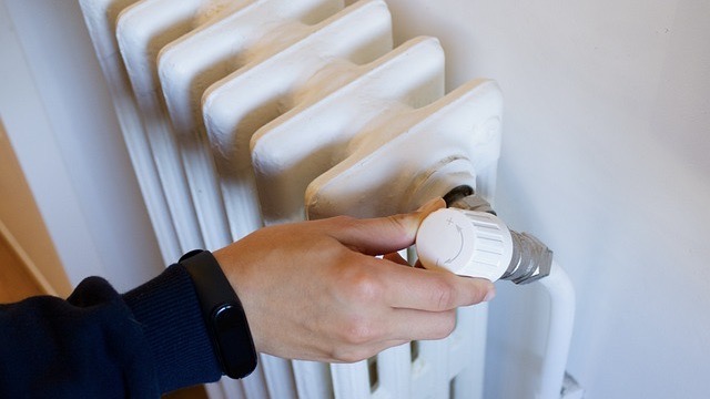 Castelletto Ticino, ordinanza proroga accensione riscaldamento sino al 15 maggio