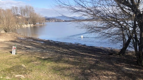 Arona, Legambiente: riscontrato inquinamento alla foce del torrente Vevera