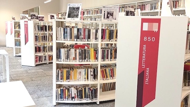 Cresce la Biblioteca di Arona, nel 2024 sono stati 15.905 i libri presi in prestito