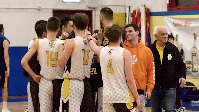 Basket, gli Spartans battono Gravellona. Superata per la prima volta quota 100 punti