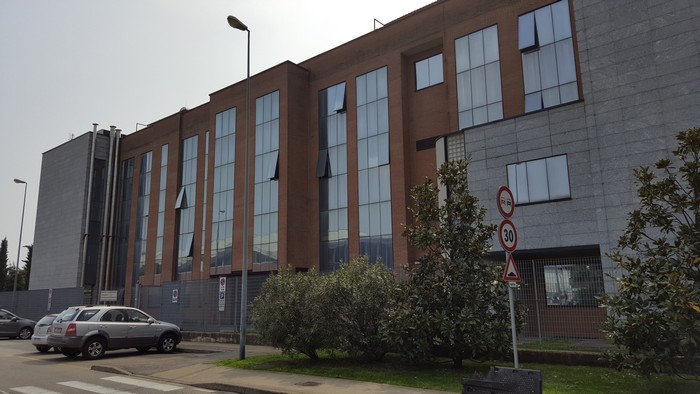 Lite condominiale finisce alle mani e tra le minacce