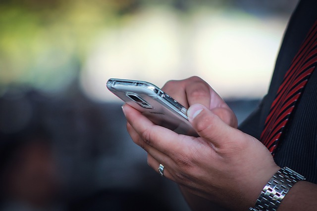 Le info della città di Vercelli sul canale WhatsApp