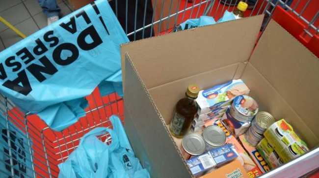 Dona la spesa, sabato torna la raccolta solidale nei negozi Coop 