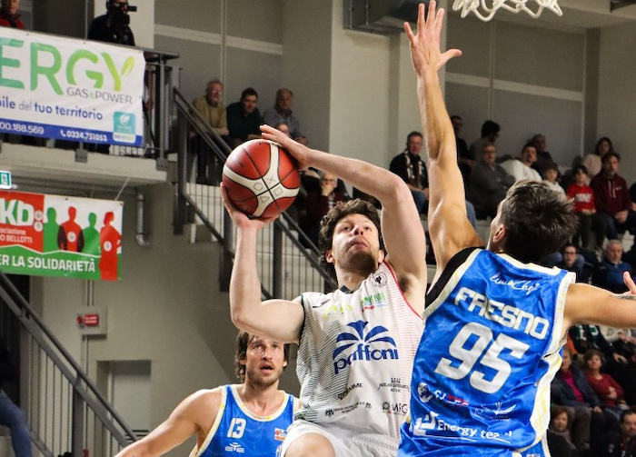 Basket: Paffoni travolgente contro Capo d'Orlando