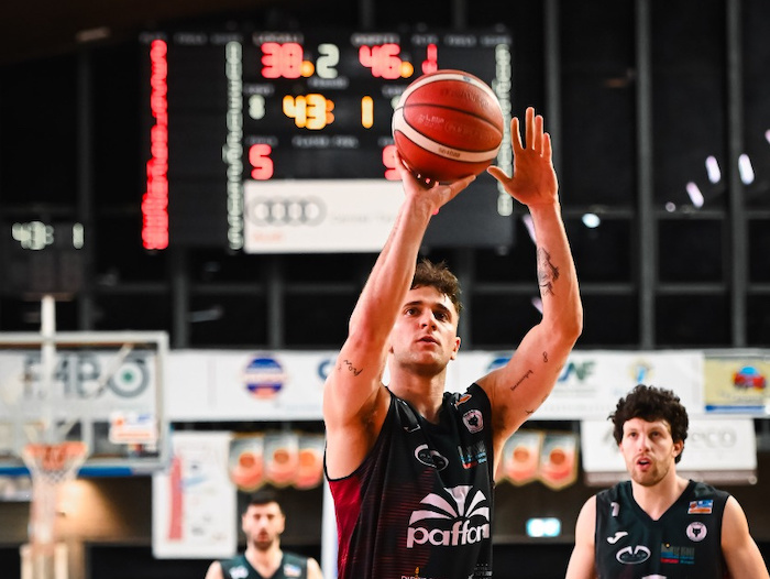 Playoff basket: Paffoni vince a Montecatini e fa sua gara 1