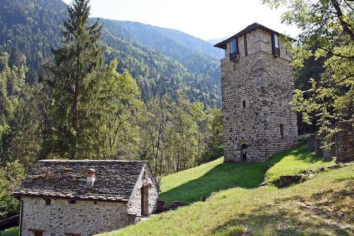 Carlo Bossone, una mostra alla Torre di Battiggio 