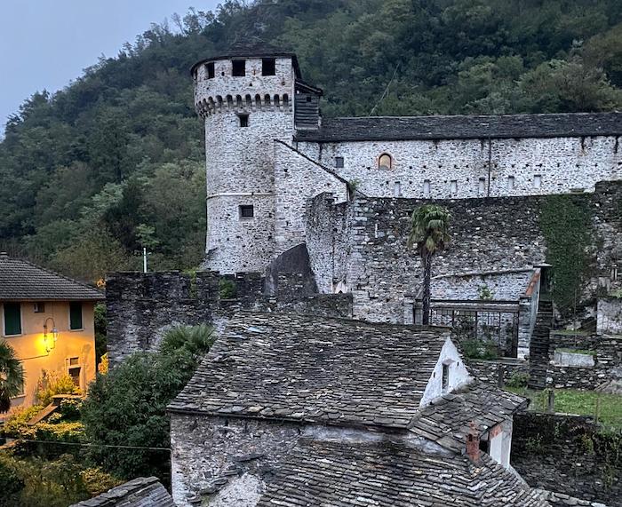 Vogogna celebra la Notte Romantica tra arte, teatro e ricordi