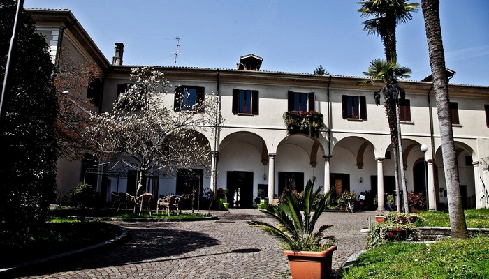 Dopo i malori al pranzo dei vigili Gattabuia chiarisce: nessun rilievo al ristorante
