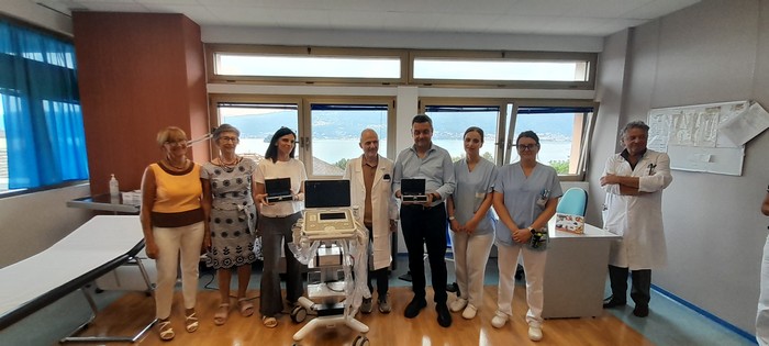 AmaRene dona apparecchiature per 36.000 euro alla Nefrologia dell'Asl Vco