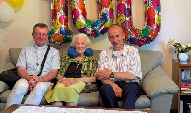 Stresa festeggia i 100 anni della signora Anna Maria