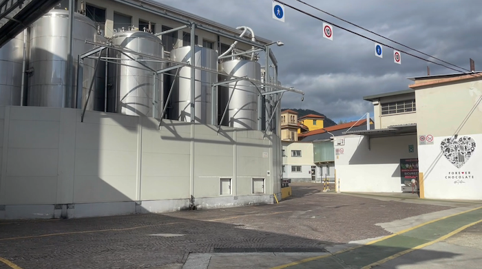 Barry Callebaut, Chiorino: Tutele e reindustrializzazione-Opposizioni scettiche 