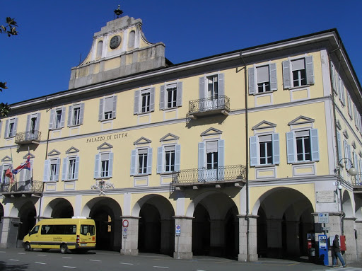 Due anni e mezzo di concorso tra allusioni e sospetti 