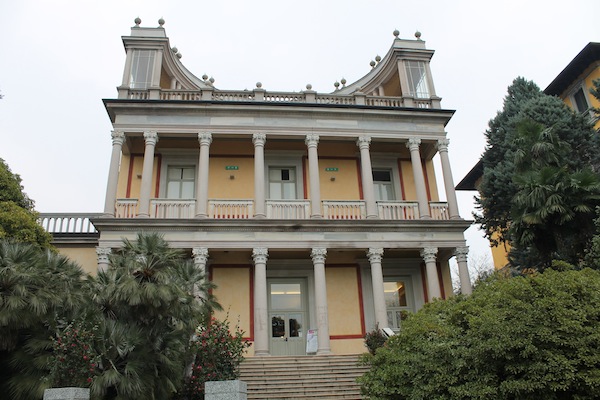 Spettacolo musico teatrale in dialetto a Villa Giulia 